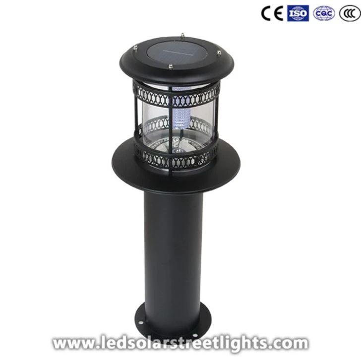 2 Solar Lawn Lights